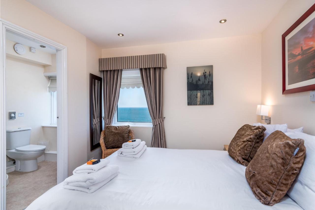 Riviera Guesthouse 휫비 외부 사진